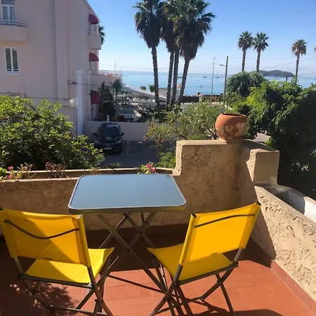 Etoile De La T2 Parking Gratuit La Ciotat