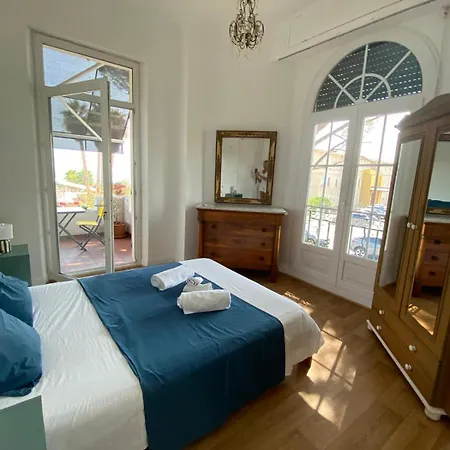 Etoile De La T2 Parking Gratuit דירה לה קיוטאט